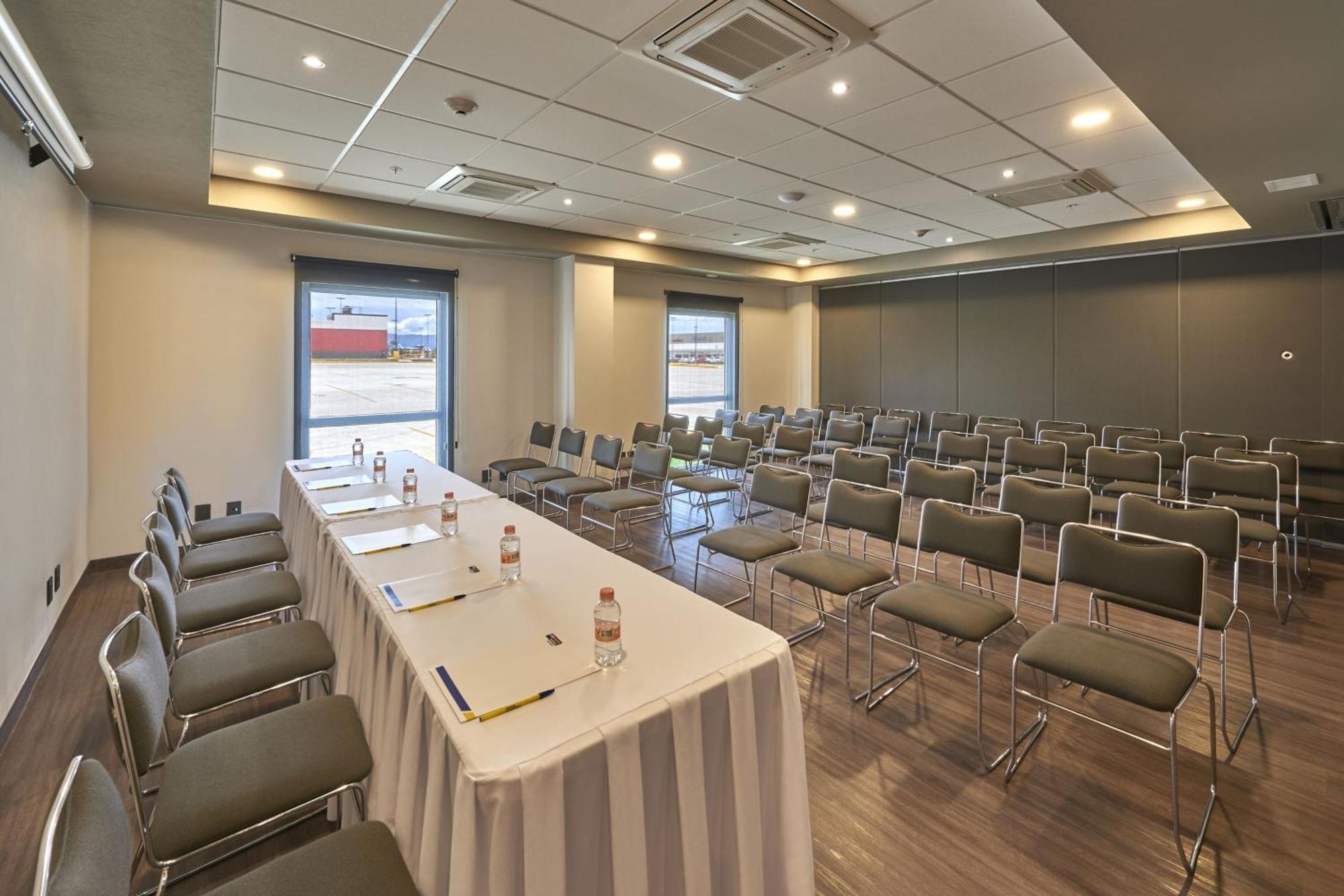 City Express By Marriott Comitan Luaran gambar
